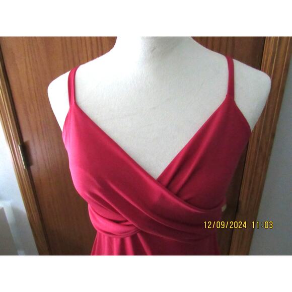 Small Dressy Tank Top – Electric Pink Perfection - Picture 2 of 4